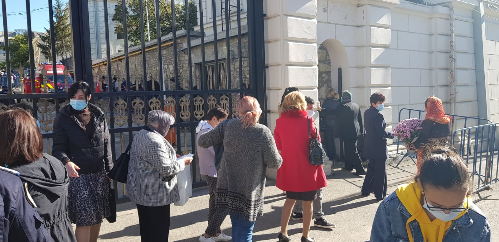  385954_1890_galerie_coada-Sfanta1