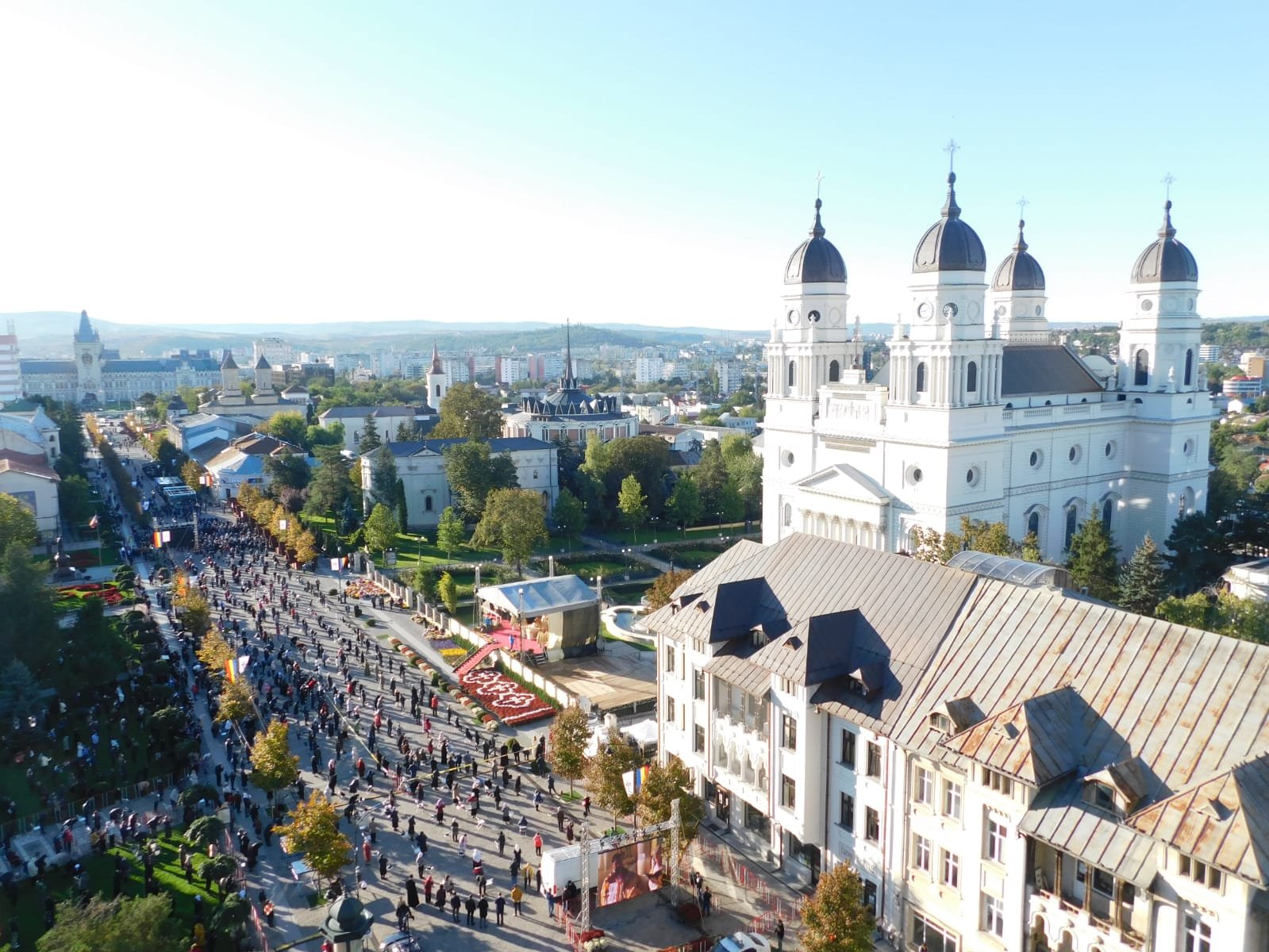  385957_1891_galerie_slujba-Parascheva1