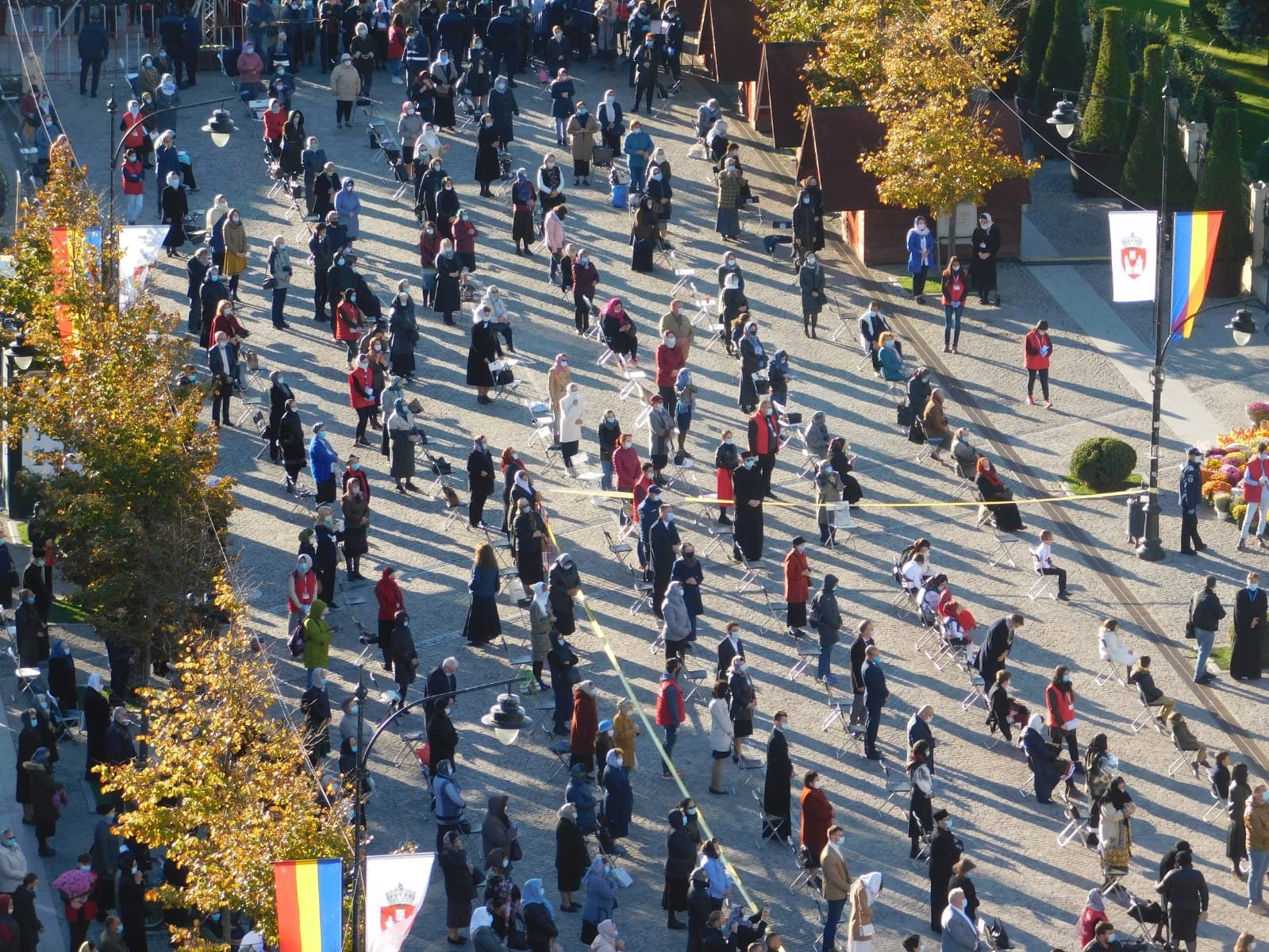  385960_1891_galerie_slujba-Parascheva4