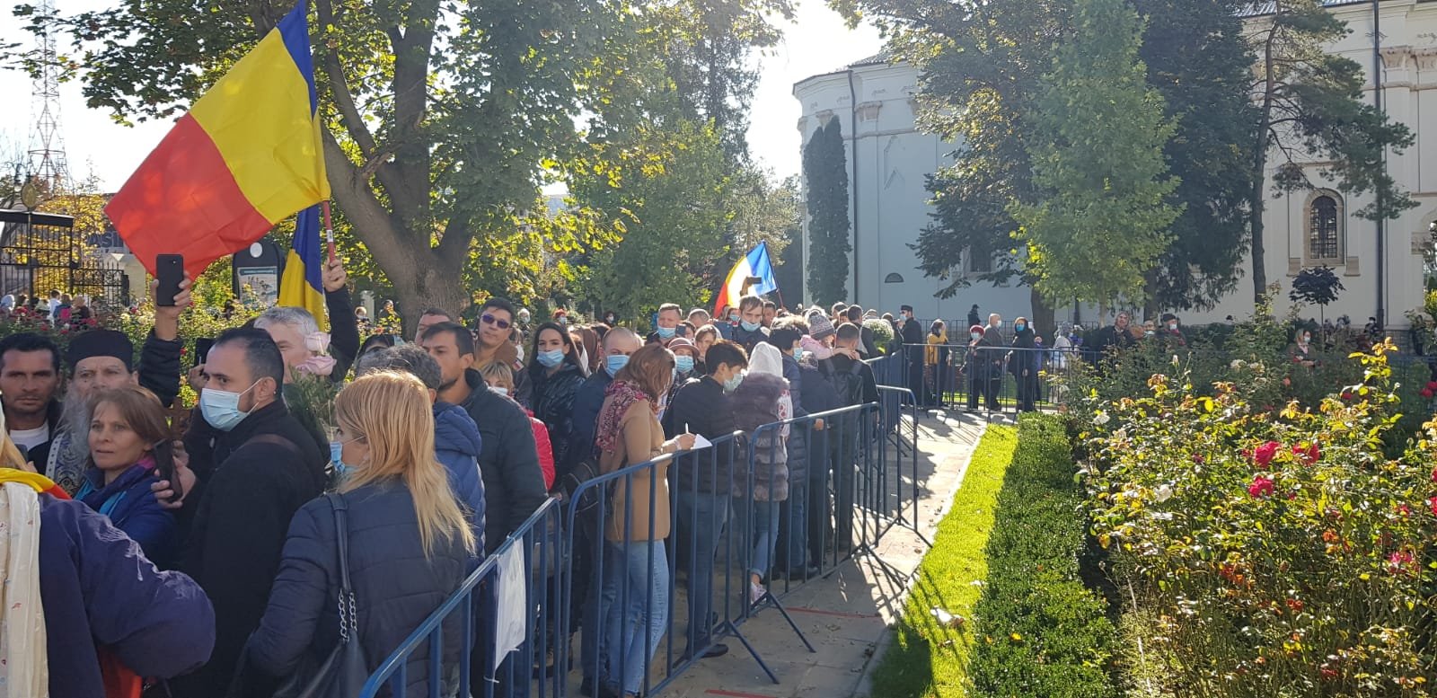  385961_1891_galerie_slujba-Parascheva5