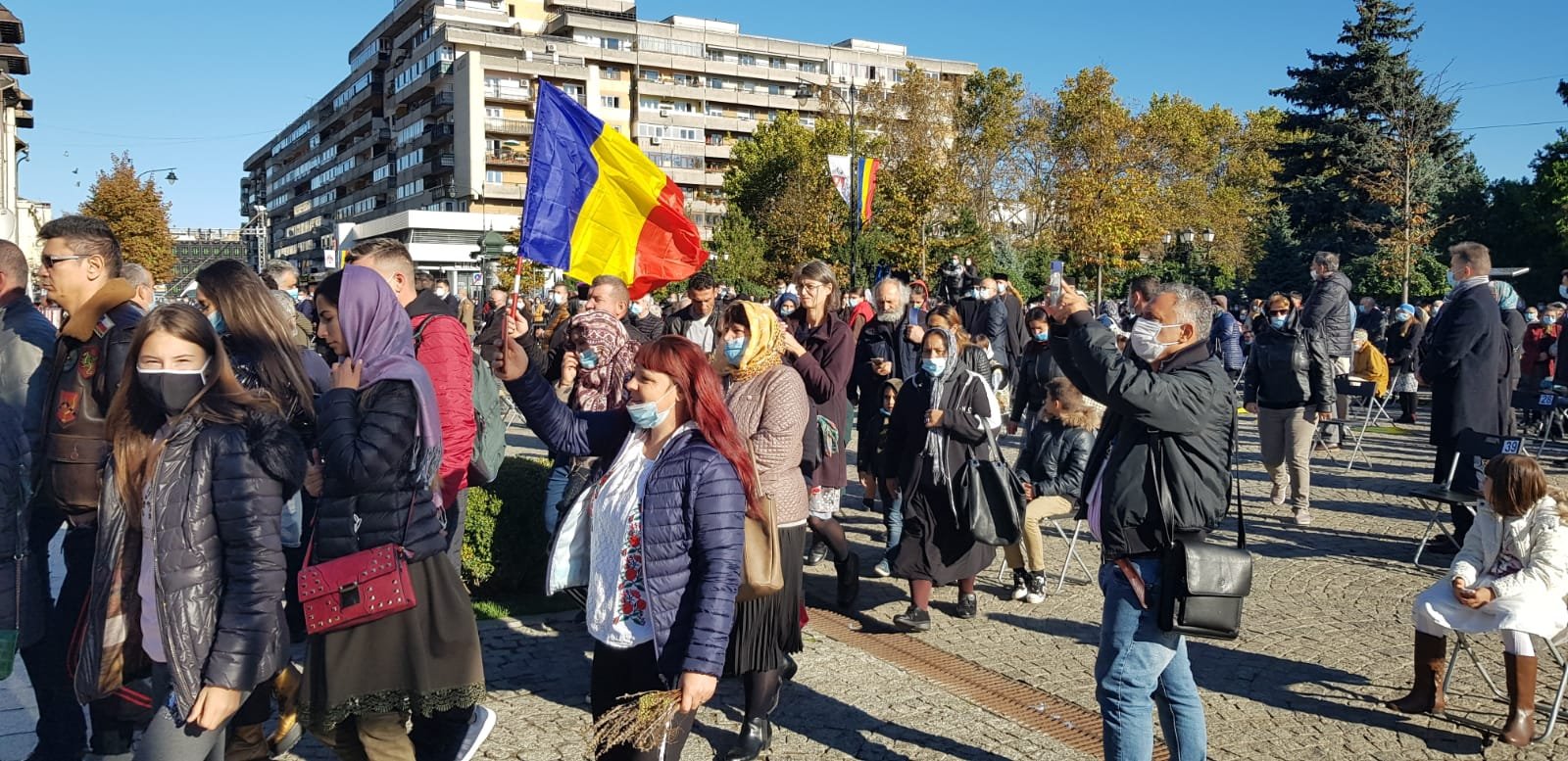  385970_1891_galerie_slujba-Parascheva14