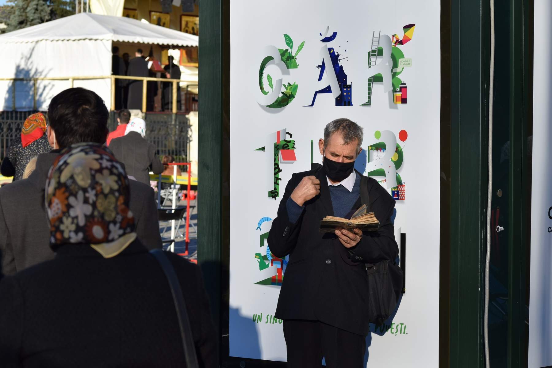  385986_1892_galerie_Chipurile-pelerinilor-veniti-la-Sfanta-9