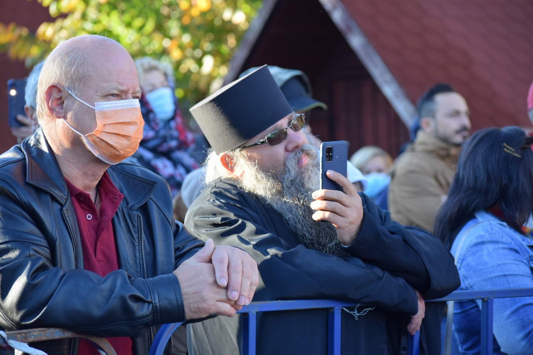  385987_1892_galerie_Chipurile-pelerinilor-veniti-la-Sfanta-10