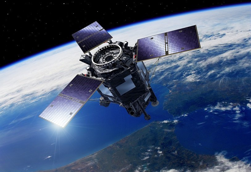 Un satelit dezafectat de dimensiuni mari al NASA se prăbușește pe Pământ după aproape 14 ani pe orbită