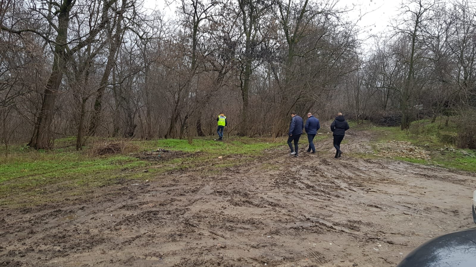  394995_275377_stiri_spanzurata