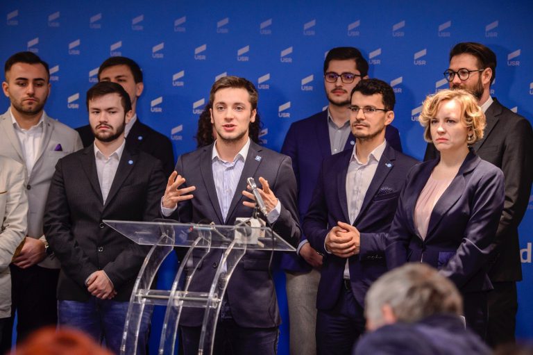 Filip Havârneanu, deputat de Iași: ”Reluarea școlii trebuie făcută în condiții de maximă siguranță pentru profesori, elevi și părinți” (P)