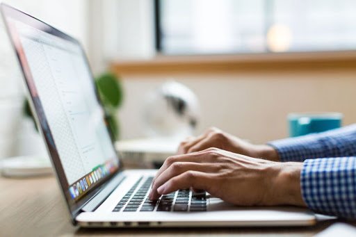CNAS își caută IT-iști. Salarii de top pentru atragerea celor interesați