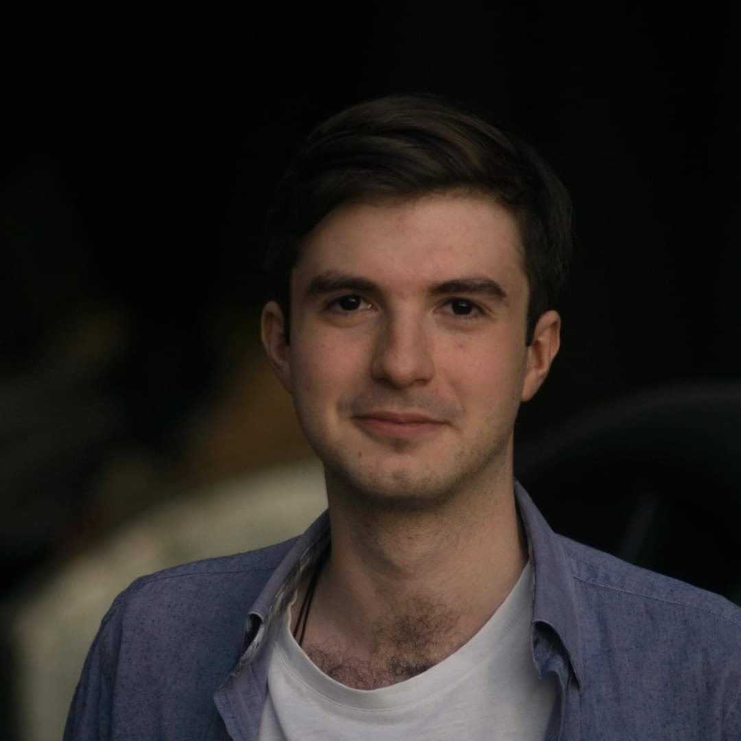El este informaticianul care a murit aseară pe Centură. S-a izbit cu mașina de un parapet FOTO VIDEO