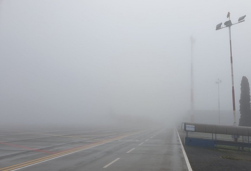  Ceața afectează traficul aerian la Iași, zboruri anulate și redirecționate