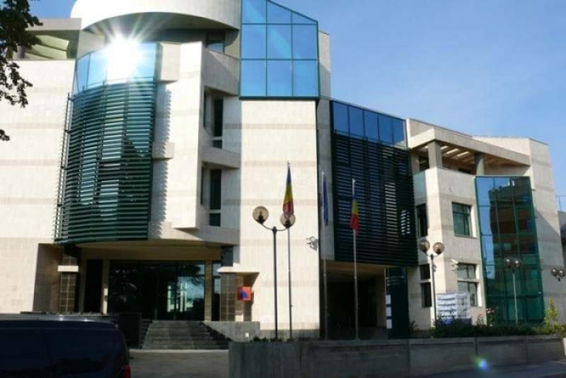Nababii de la vârful Apavital și-au votat o nouă majorare de salarii: 30 – 40.000 de lei lunar