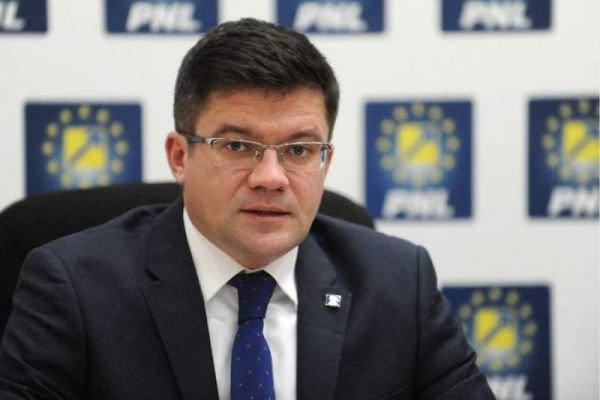  Costel Alexe, şeful CJ Iaşi, prima reacţie în legătură cu angajările de la Romsilva