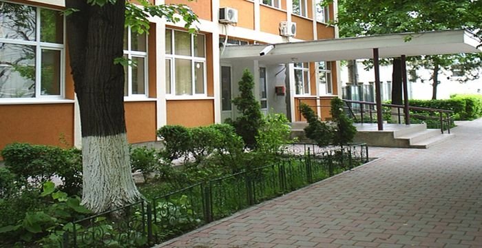 Patru constructori din Iași se bat pentru modernizarea unui important colegiu din Copou