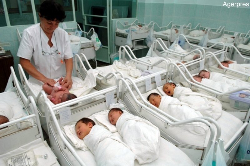 Viitorul demografic al României, sub semnul întrebării: populație tot mai îmbătrânită și natalitate în scădere. Specialiștii discută soluții într-un webinar gratuit pe 6 august