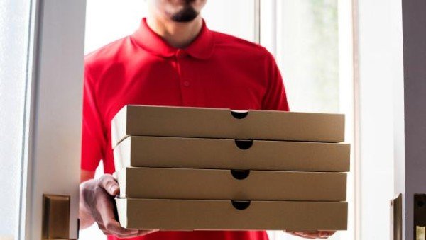 Cât a câștigat un indian, luna trecută ca livrator, în România? E aproape dublu faţă de salariul mediu
