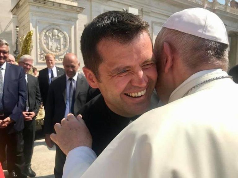 A murit Papa Francisc - Părintele Francisc Doboş: Nu e un moment trist. E un moment de doliu, nu neapărat trist, fiind în această dimensiune a Învierii lui Hristos