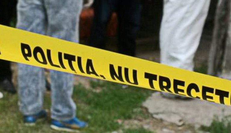 Un bărbat din Arad și-a răpit și ucis fosta iubită. Tânăra ar fi fost legată de mașină și târâtă
