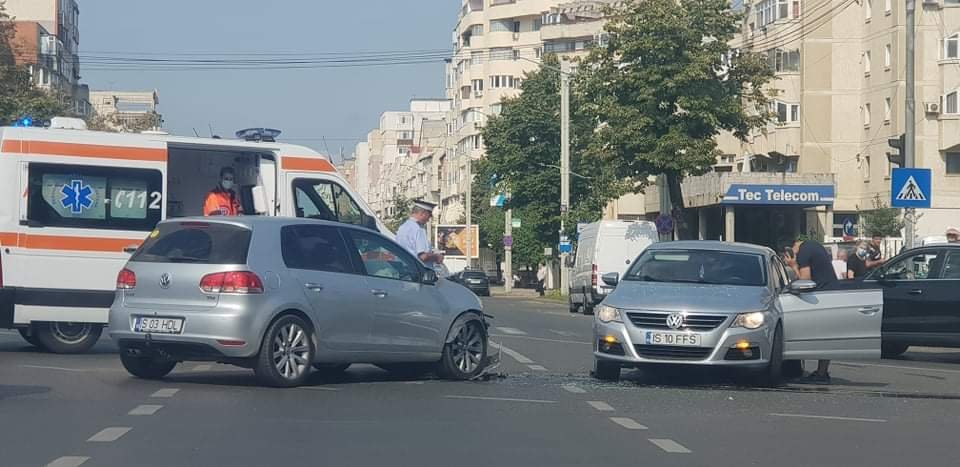Accident cu o victimă în Păcurari. Șoferul și pasagerul din mașina care a provocat accidentul au fugit