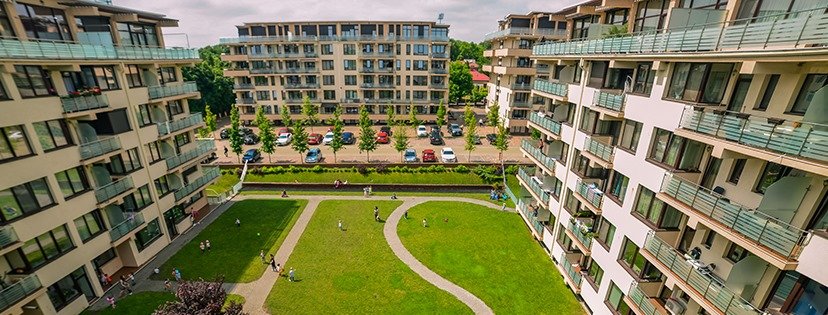  O pensionară, paravan într-o afacere de milioane cu apartamente de lux în Copou. Proces cu Fiscul