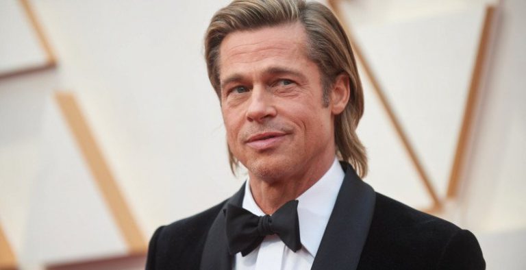 Poliţia spaniolă a arestat cinci persoane care au înşelat două femei cu peste 300.000 de euro după ce s-au dat drept actorul Brad Pitt