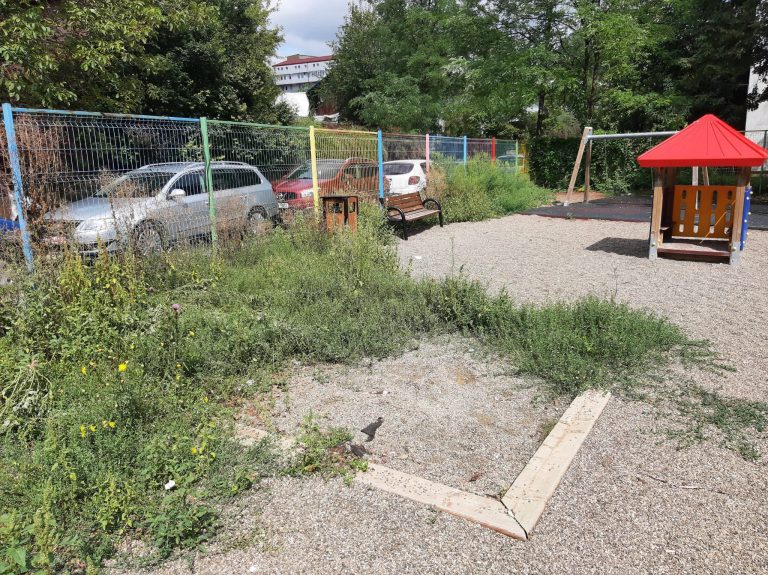 FOTO: Parcuri și locuri de joacă din Iași, lăsate de izbeliște