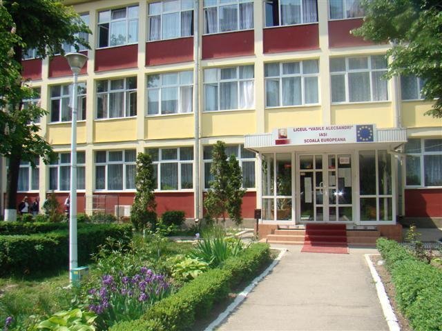 Curtea lui Savonea a făcut praf dosarul directorului de colegiu de elită din Iași acuzat de mită pentru transferul unui elev. Cinci zile decisive pentru procurori