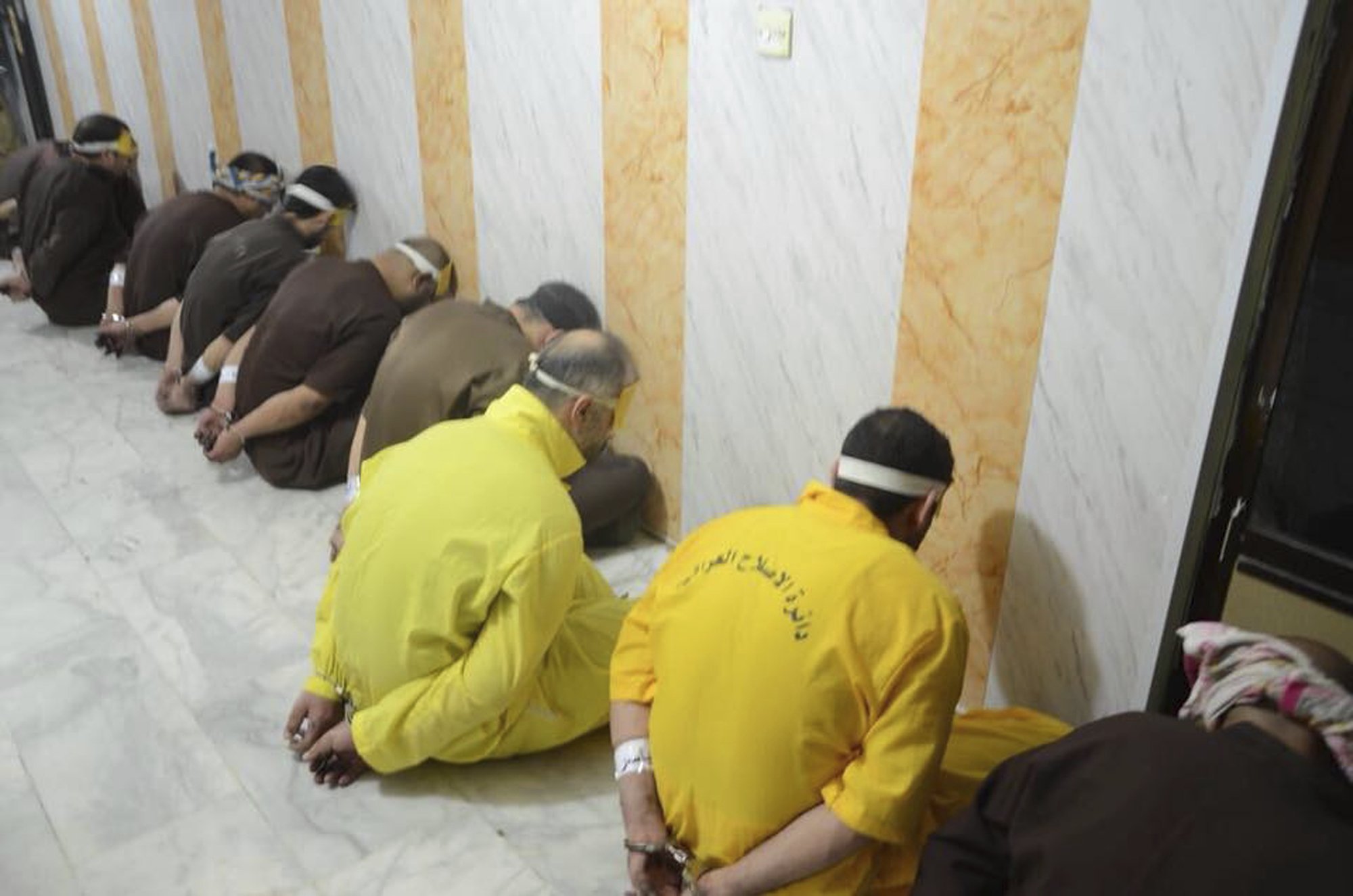 35 de execuţii sumare în trei zile în Siria, majoritatea ofiţeri ai fostului regim