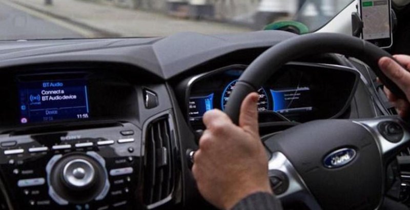 Mai pot fi înmatriculate în România mașinile cu volan pe dreapta? Cum pot trece fără probleme de RAR