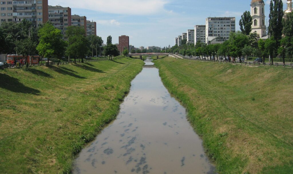 Căcaina, Împuțita, Puturosu, Râioasa – O analiză a ciudatei rețele hidrografice din județul Iași: de la 2 la 211 km per curs de apă