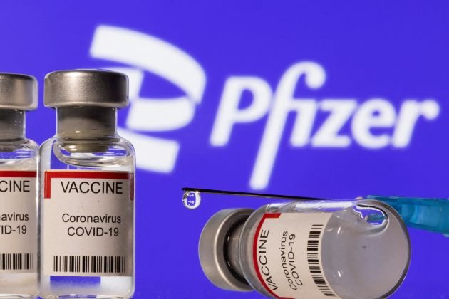 Pfizer: România și Polonia nu și-au achitat vaccinurile din pandemie / Câți bani vrea Pfizer de la România