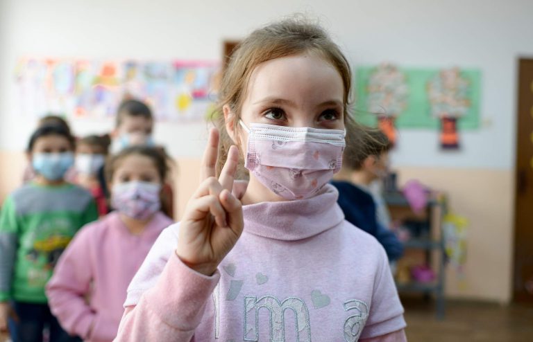 Campania de Crăciun a ZdI: ultimele cumpărături pentru copiii din Ursoaia, Avântu şi Româneşti