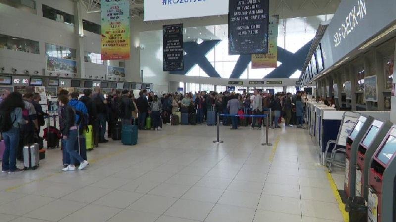 Cresc salariile pe unul din cele mai proaste aeroporturi din lume, bonusurile sunt uriașe