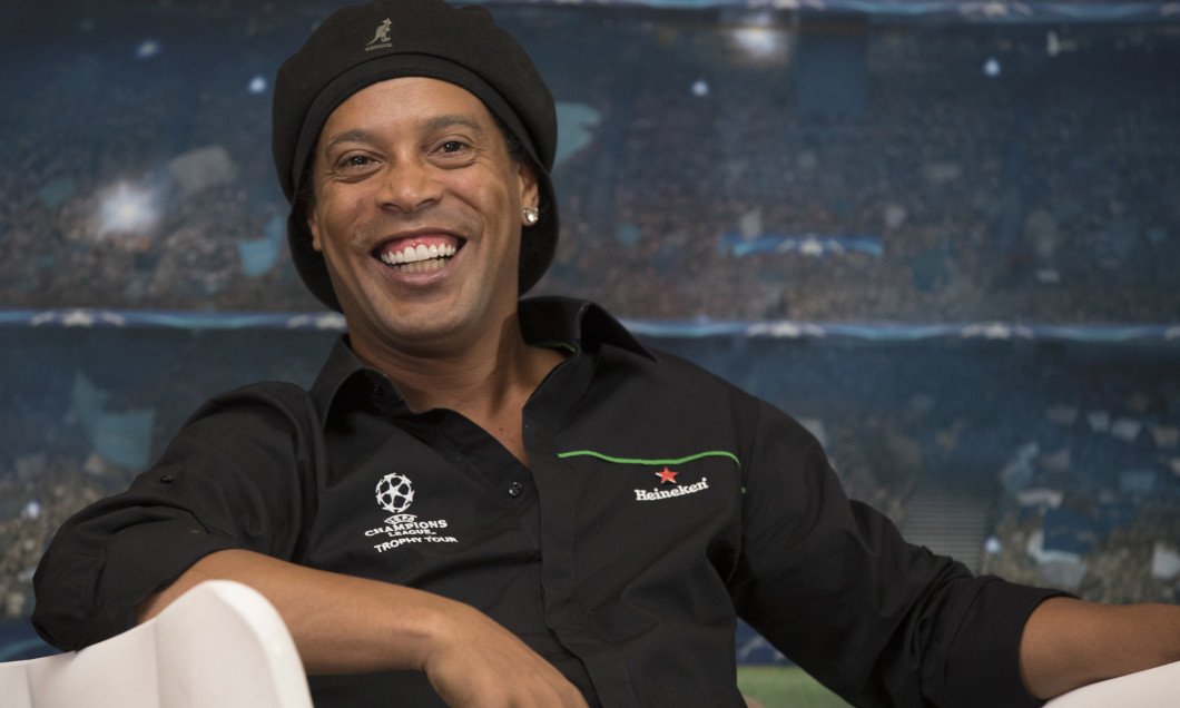 Vizita lui Ronaldinho la Iași, controverse fără sfârșit. „Există riscul unui eșec major, cu impact și asupra imaginii Iașului”