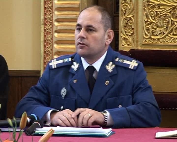 Câți bani poate ridica șeful Jandarmilor dacă se angajează director la UAIC: peste 23.000 de lei brut pe lună