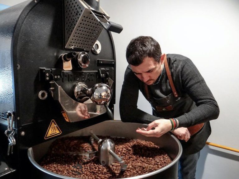 Secretele cafelei. Arabica sau robusta? Espresso sau la filtru?