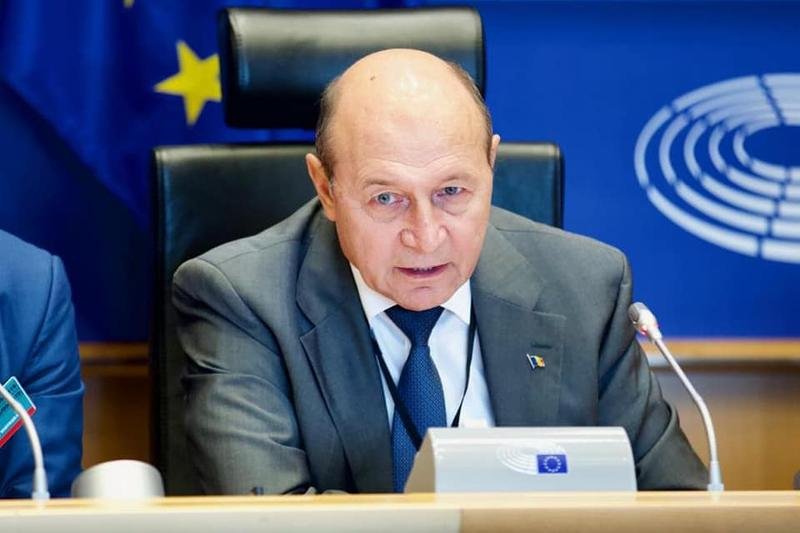 Traian Băsescu: În mod categoric, casa noastră este Uniunea Europeană, asta este zona politică de importanţă zero. Asta nu ne împiedică să consolidăm parteneriatul strategic cu SUA, dar trebuie să vrea şi ei
