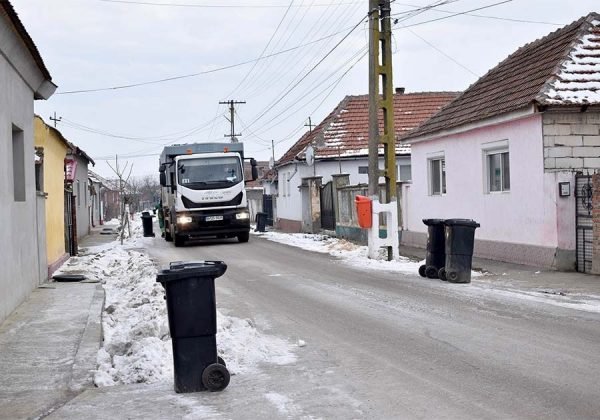  Cum au fost convinși locuitorii unui județ să nu arunce deșeurile pe câmp sau să le ardă