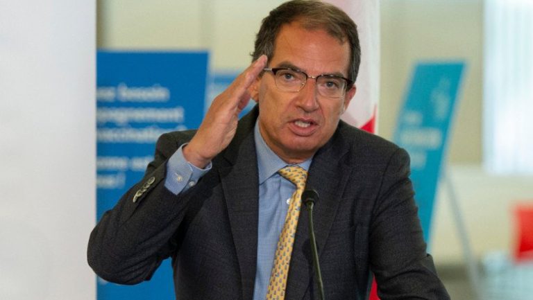 Şeful Moderna: Este ”rezonabil” să presupunem că ne apropiem de etapele finale ale pandemiei