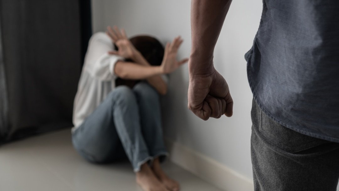 Iași - Au scăzut hoțiile, au crescut violențele. O bătaie din trei are loc în familie. Dinamica infracționalității în județ