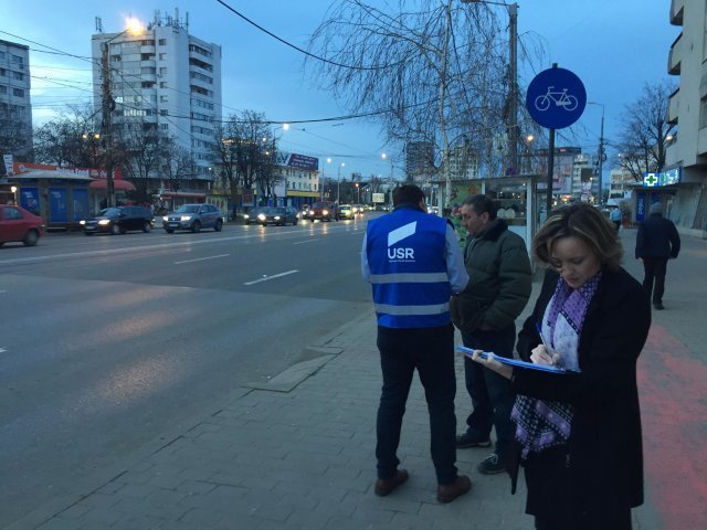  USR strânge semnături pentru demiterea primarului. „Chirica e cu un picior în puşcărie”