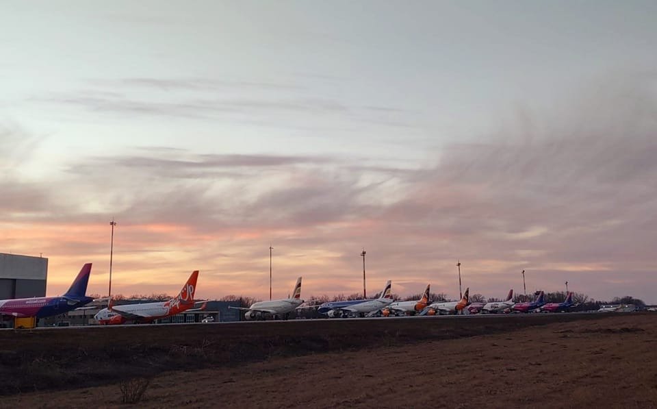  Încă două noi destinaţii în premieră la Aeroportul Iaşi: către Basel și Berlin