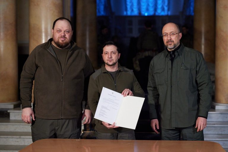 Ultimele noutăți din războiul din Ucraina. O rachetă loveşte o clădire mare din Harkov