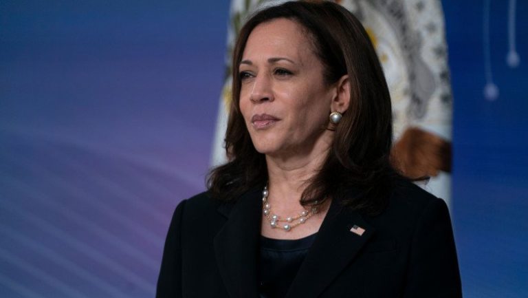 Kamala Harris critică primele 100 de zile din mandatul lui Trump: un mandat „egoist” 