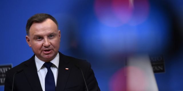 POLITICO: Polonia este furioasă că a fost exclusă din negocierile de pace cu Ucraina