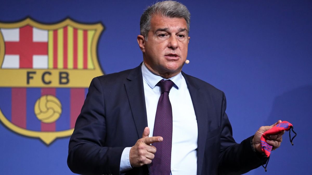  „Arbitrii au favorizat întotdeauna Realul”, afirmă Joan Laporta într-un răspuns pentru Florentino Pérez