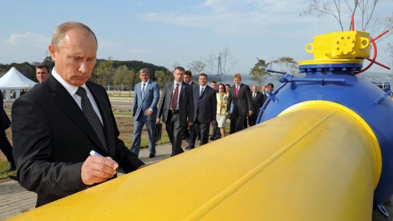 Ameninţarea lui Putin: Gazul rusesc, oprit de azi în Europa