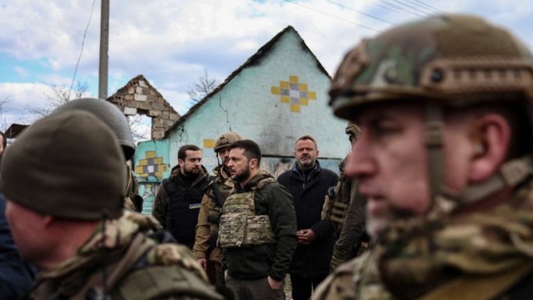 Război în Ucraina, ziua 41: Alerte de raid aerian, alte cadavre descoperite