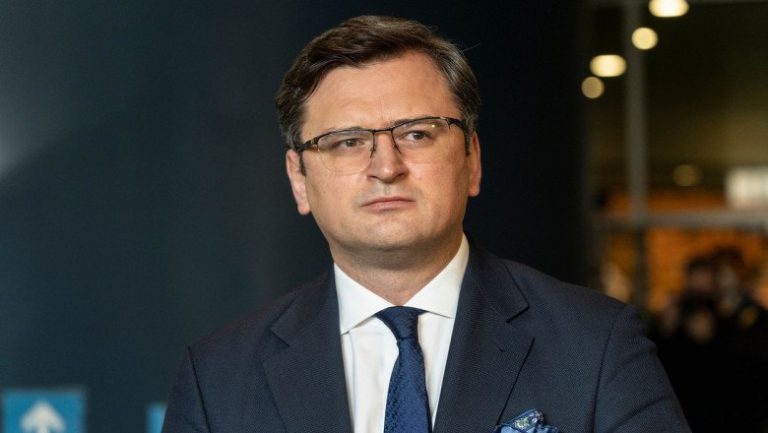Ministrul ucrainean de externe: ”Arme, arme, arme”, asta e prioritatea
