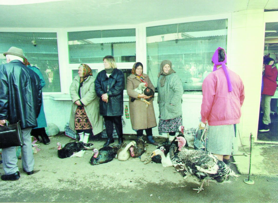  446244_321862_stiri_cumparaturi-paste-piata-iasi-1