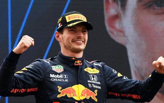 Max Verstappen s-a impus în Marele Premiu al Azerbaidjanului. Oscar Piastri a abandonat în primul tur