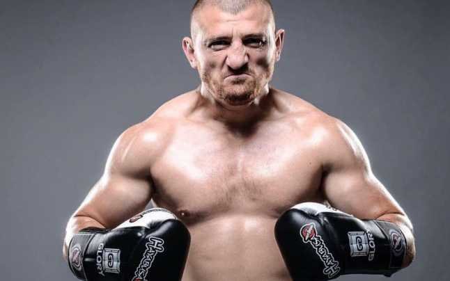  Cătălin Moroşanu: Prima bătaie pe care am luat-o, am luat-o de la o fată